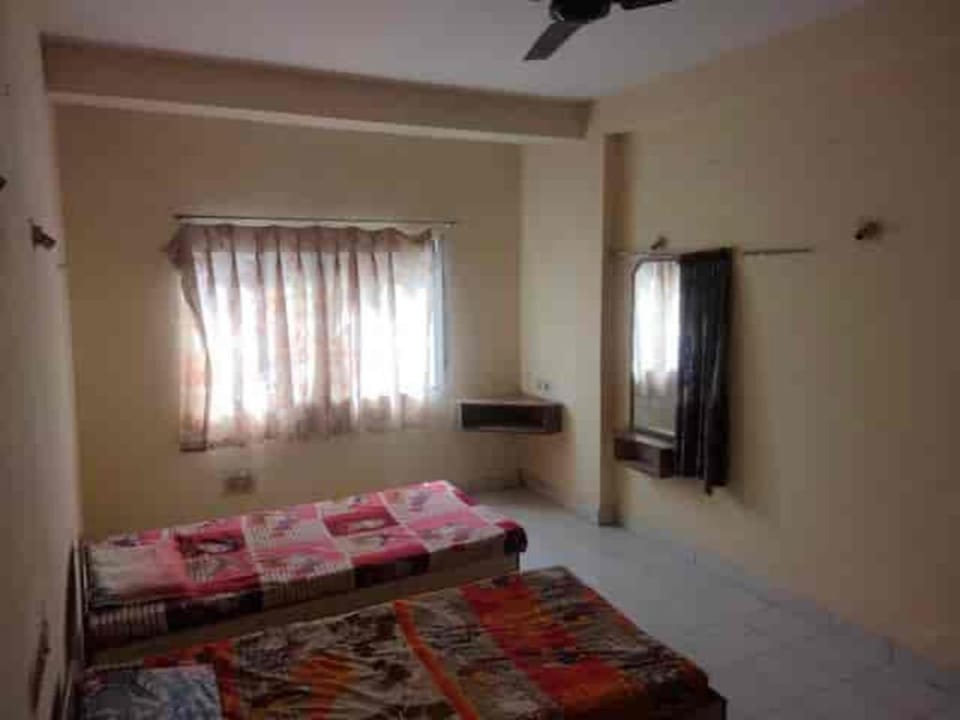 Hotel Royal Inn Motikhavdi Hotel in Gujarat