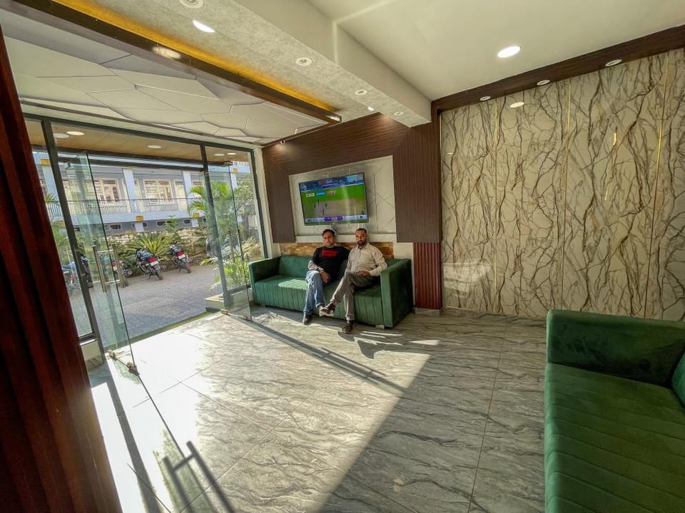 Hotel Chinar Katra Hotel in India