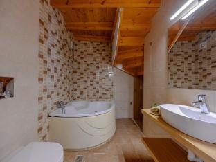 bedroom villa in Maroulas Villa in Crete Region
