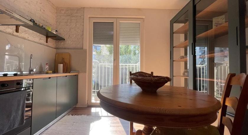 Flora Center - Modern Cozy Apartment with Balcony Hotel in Tirana