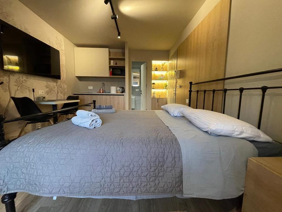 Enjoy Piazza Square Studio Apartments Hotel in Tirana