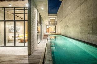 Modern 4br Villa Canggu, Available Beach club 5mns Villa in North Kuta
