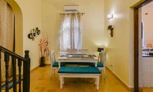 The White House with Private Pool, Calangute Beach Villa in Calangute