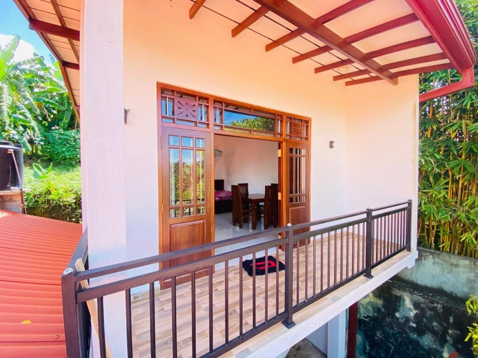 Villa Dulika Villa in Hikkaduwa