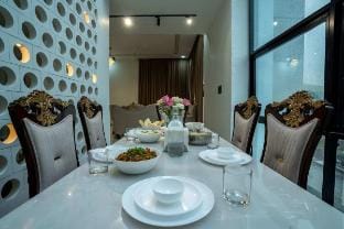 Stay Leisurely Villa Roman 4bhk, Lonavala Villa in Lonavla