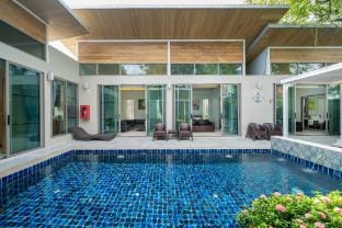 Mahogany Pool Villa in Bang Tao Villa in Choeng Thale