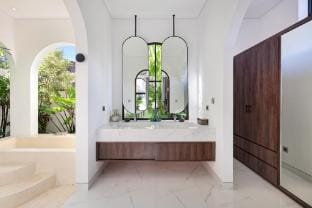 Stylish 3BR Villa, Private Pool, Family! Canggu Villa in North Kuta