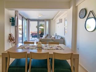 Villa in Crete with Pool by the Beach Villa in Rethymno