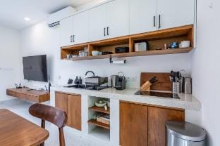 Villa Dayuh – Monochrome Beauty in Canggu Villa in North Kuta