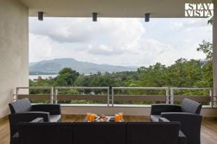 StayVista at Anandam Lake Villa - Khadakwasla Villa in Pune