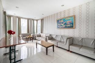 Rehat at Villa Golf Island Dago Resort II Villa in Bandung