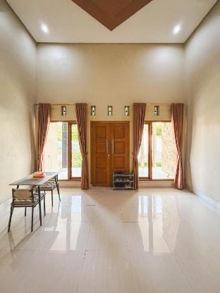 Villa Restu 5 – Cozy 2BR Mountain View in Puncak Villa in Cisarua