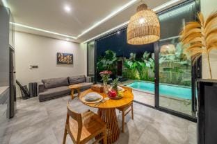 GreenHarmony3-Private Pool&Peaceful Ricefield View Villa in Tampaksiring