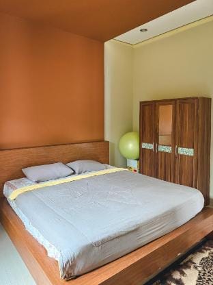 Room 2 at Villa Restu 5 – King Room, Private Bath Villa in Cisarua