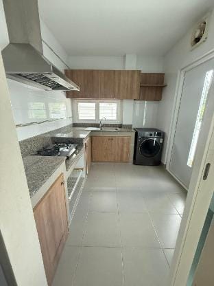 88 บ้านแลนด์แอนเฮ้าส์ ฉลอง Villa in Chalong
