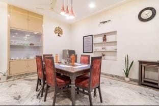 Stylish & Cozy Retreat w/ Jacuzzi | Vaishali Nagar Villa in Jaipur