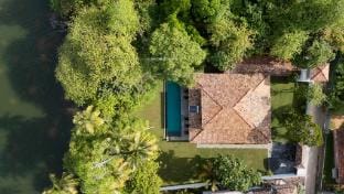 Villa by the River in Ambalangoda-Starflower Villa Villa in Southern Province