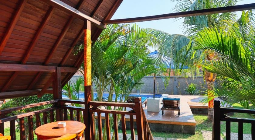 Manyama Bungalow Bed and Breakfast in Nusapenida