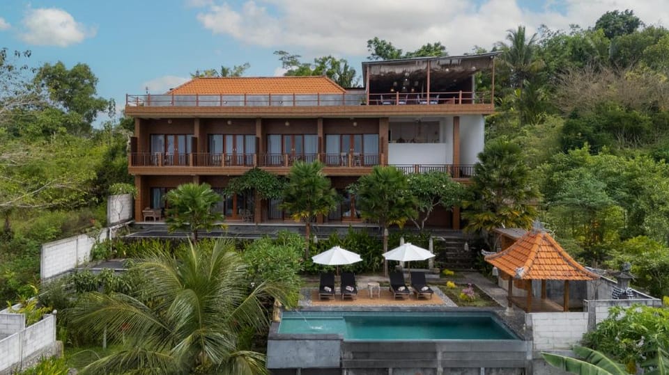 Paradisehill Nusa Penida Resort Hotel in Nusapenida