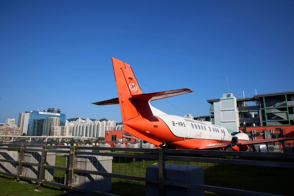 Runway 1331 -ENLIGHT Youth Hostel Hostel in Hong Kong