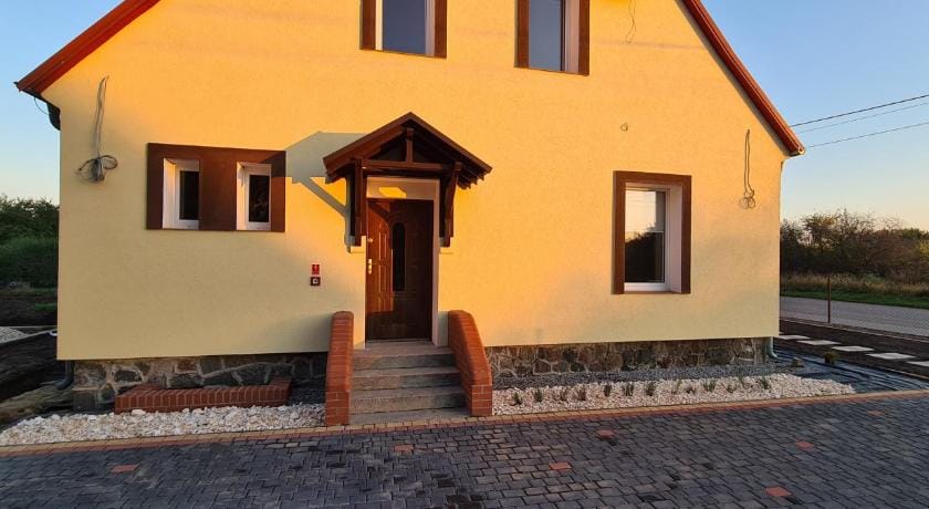 Willa Wierzbiczany Bed and Breakfast in Greater Poland Voivodeship
