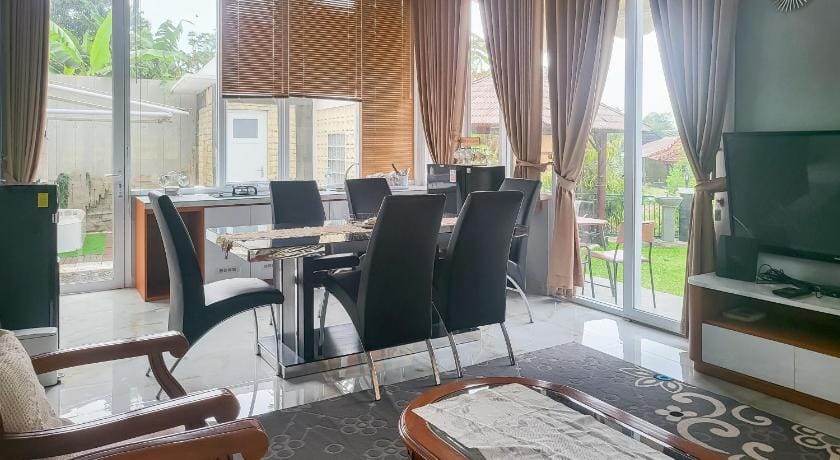Urbanview Hotel Villa 36 Sukabumi Hotel in West Java