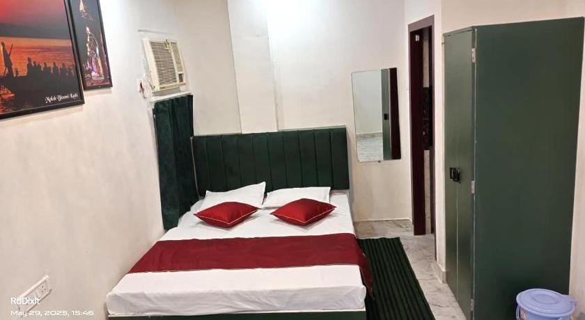SHIV VIKRAM HOUSE Hotel in Varanasi