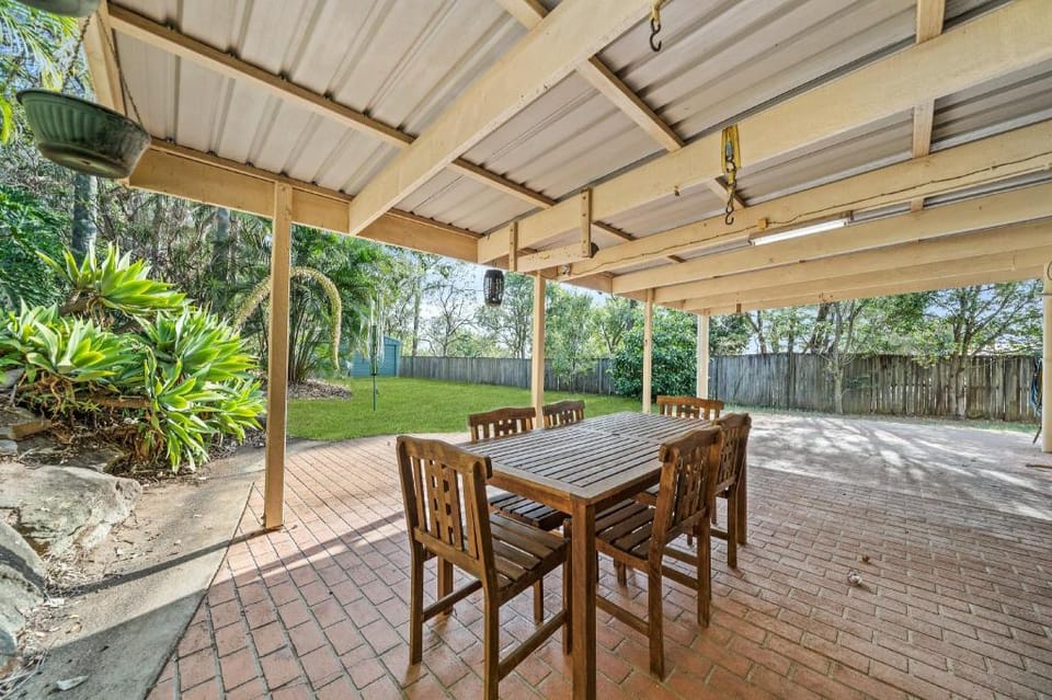 Air-conditioned Quiet Stay in Rochedale South Hotel in Brisbane City