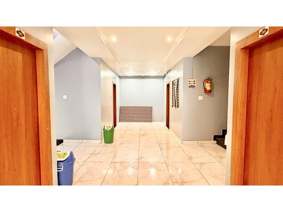 DhamStay Hotel White Star Near Mahakaleshwar Temple Ujjain Hotel in India
