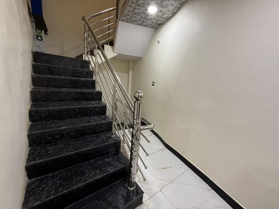 DhamStay Hotel Shree Prem Palace Near Mahakaleshwar Temple Ujjain Hotel in India