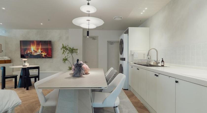 Mantova. Family suite, 5mins Myeongdong, Shopping Hotel in Seoul