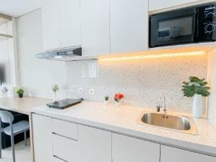 Modern Style Studio Royal Sentul Park By Travelio Apartment in West Java