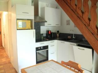 Apartment in French Alps near Cable Car Apartment in Châtel