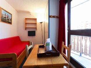 Bright Apartment with Balcony Apartment in Les Deux Alpes