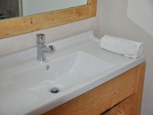Getaway for 10 Near Slopes Apartment in Les Deux Alpes