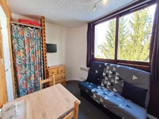 Slope-Side Stay for Two Guests Apartment in Les Deux Alpes