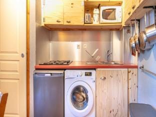 Apt. in Chamrousse near supermarket Apartment in Provence