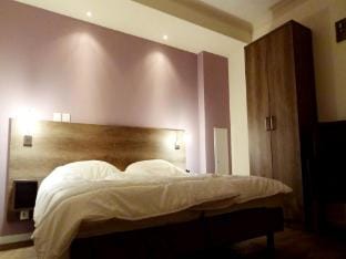 Elegant Stay at Chateau Spa Apartment in Sault