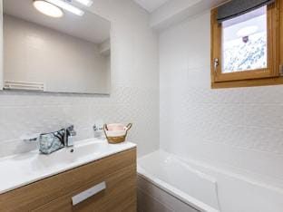 Apartment in Alpe dHuez near Grandes Rousses Apartment in Vaujany
