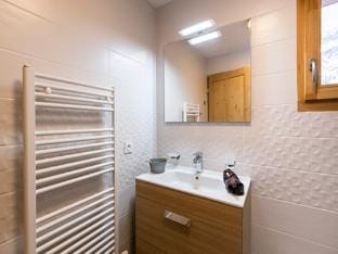 Apartment in Alpe dHuez near Grandes Rousses Apartment in Vaujany