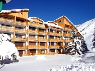 Cozy Ski Apartment with Balcony Apartment in Les Deux Alpes