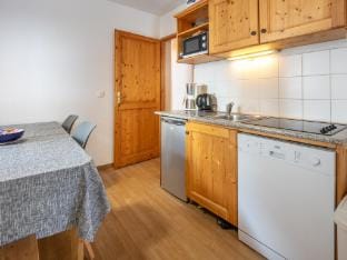 Apartment in Saint-Sorlin near Ski Slopes Apartment in Saint-Sorlin-d'Arves