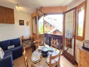 Cozy Stay for 4, Les Deux Alpes Apartment in Les Deux Alpes