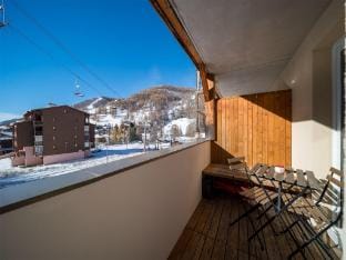 Apartment in Allos with Mountain Views Apartment in Allos