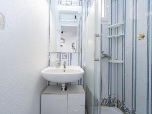 Beachside Apartment with Pool Apartment in Agde
