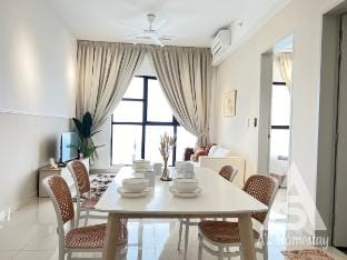 Trion@Kuala Lumpur: Level 64 TRX/Wi-Fi  Ashome T23 Apartment in Federal Territory of Kuala Lumpur