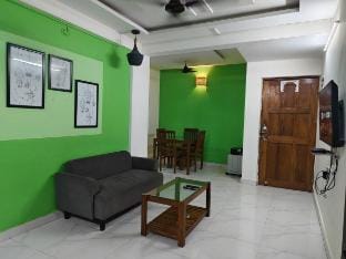 cozy 2bhk +kitchen near Calangute beach goa Apartment in Calangute