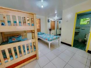 Ross Anne Baguio Transient House Vacation rental in Baguio