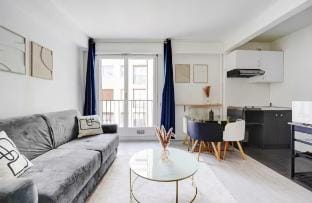 Grand studio -Paris Centre Vacation rental in Paris