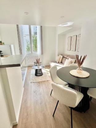 République Chic comfort in the heart of the Marais Vacation rental in Paris
